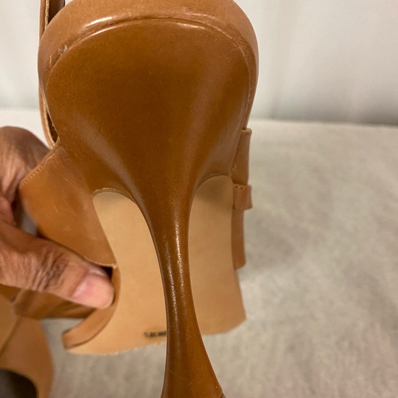 Vince Camuto Leather Heel Sandals with Gold Accents - Size 8 - Picture 7 of 11